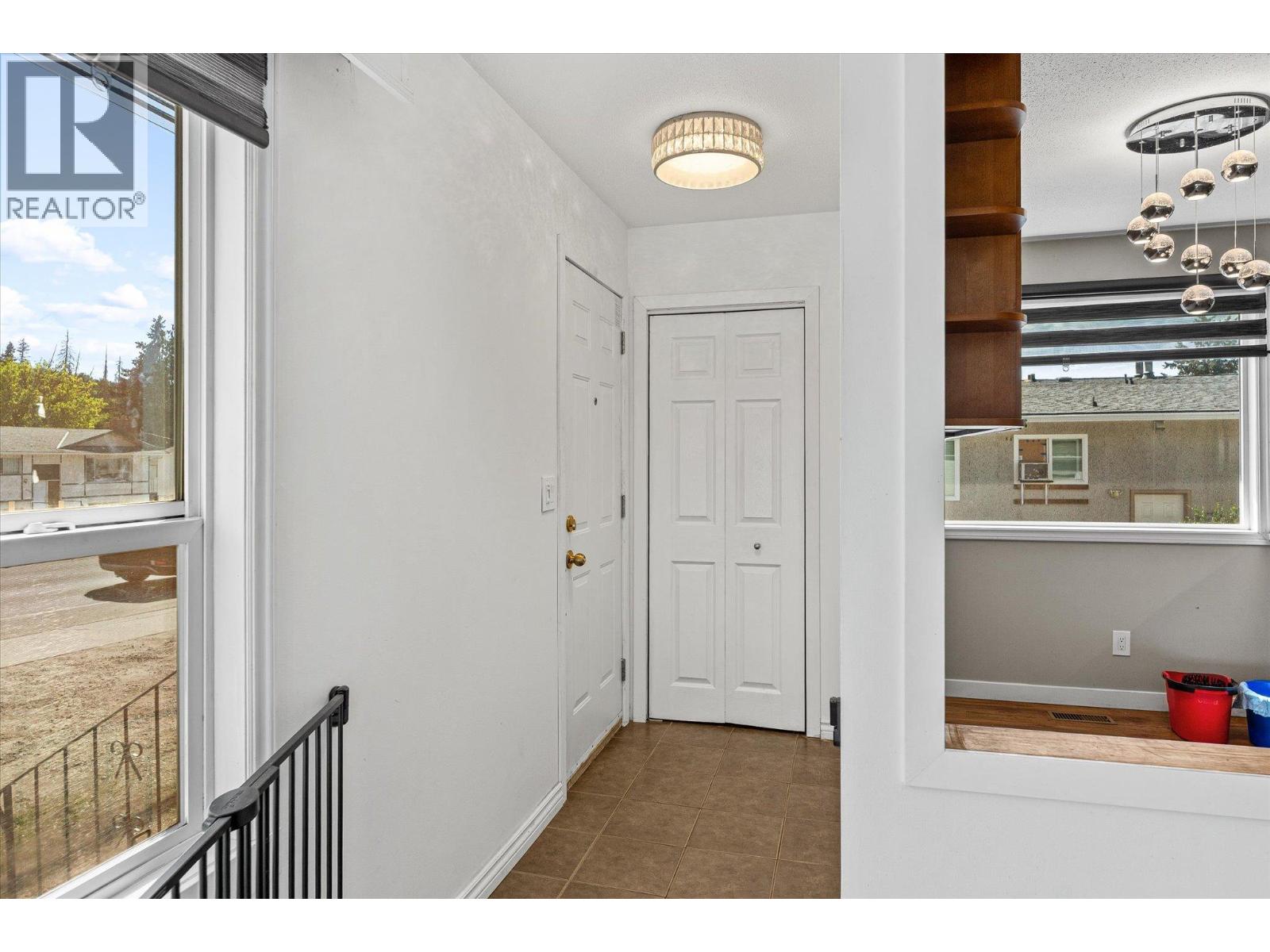 2946 Springfield Road - 9