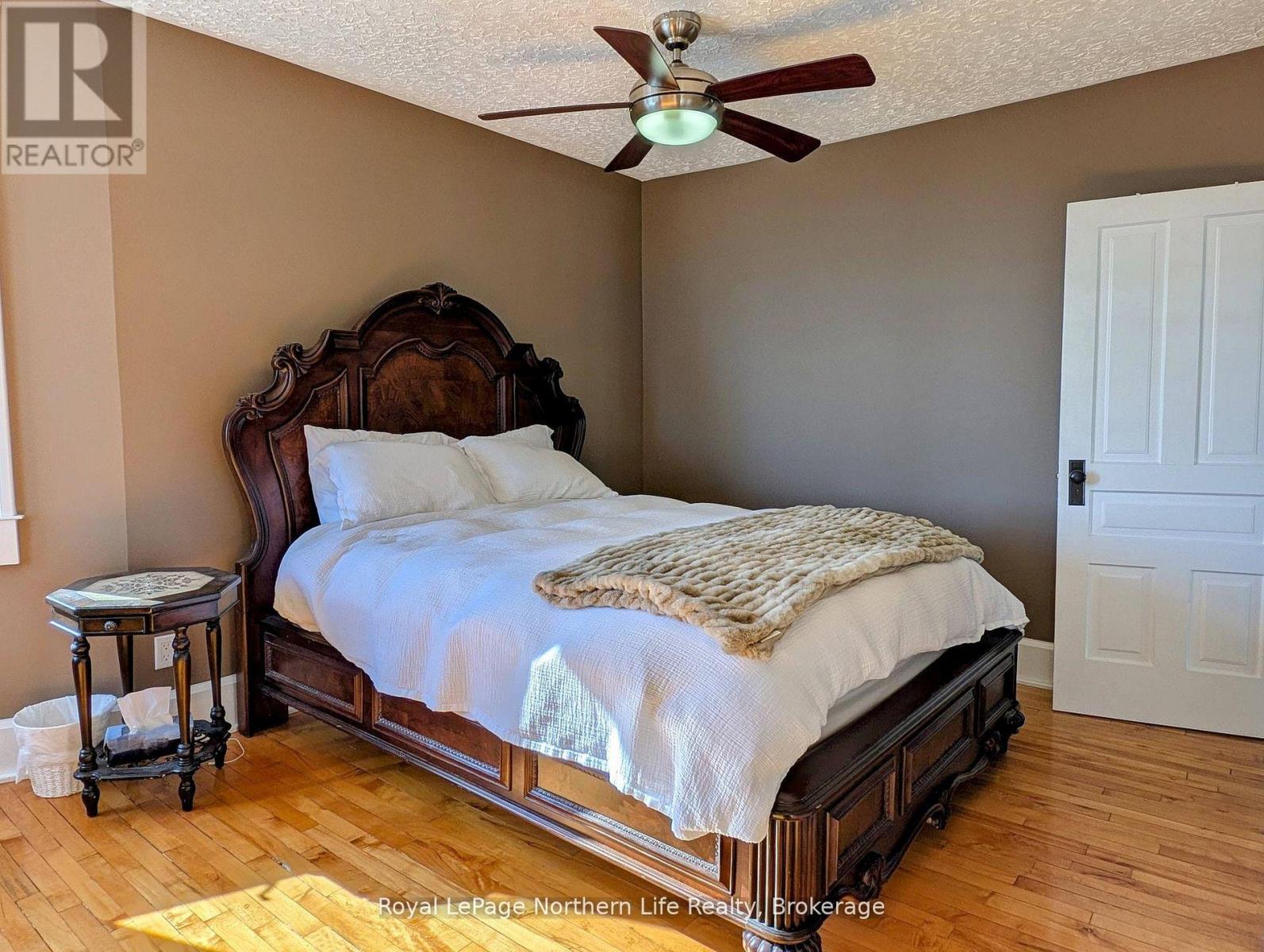 702 RORKE AVENUE - 29