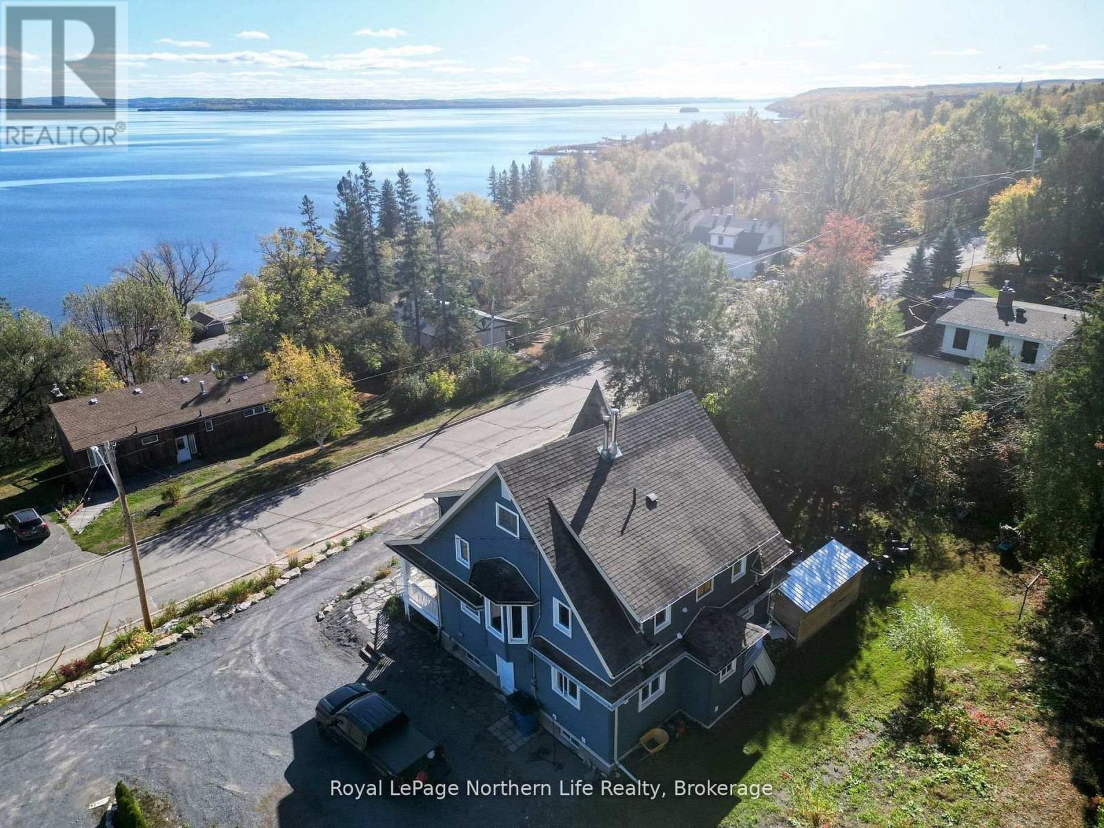 702 RORKE AVENUE - 48