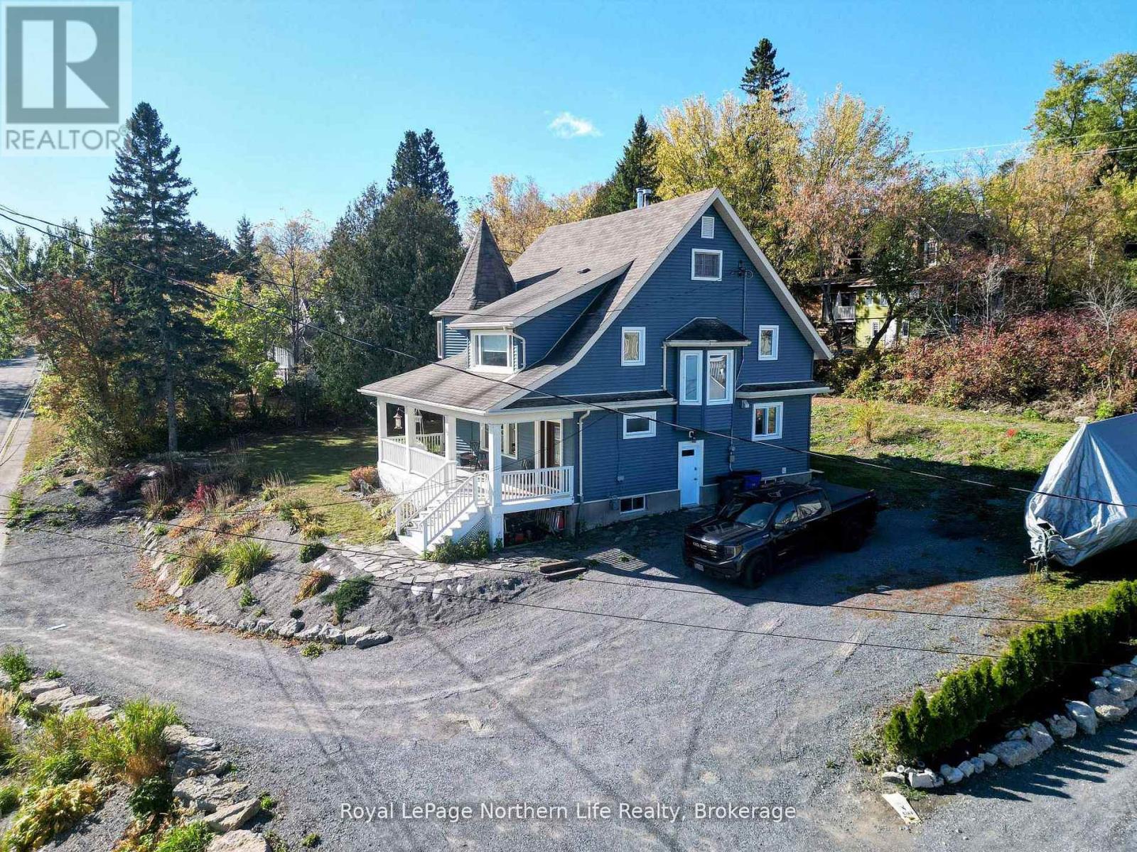 702 RORKE AVENUE - 5