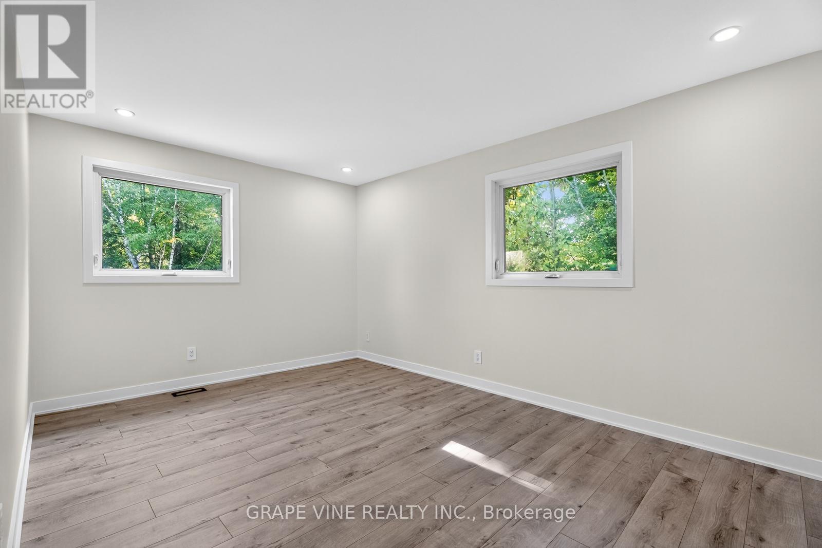 135 MANION ROAD - 24