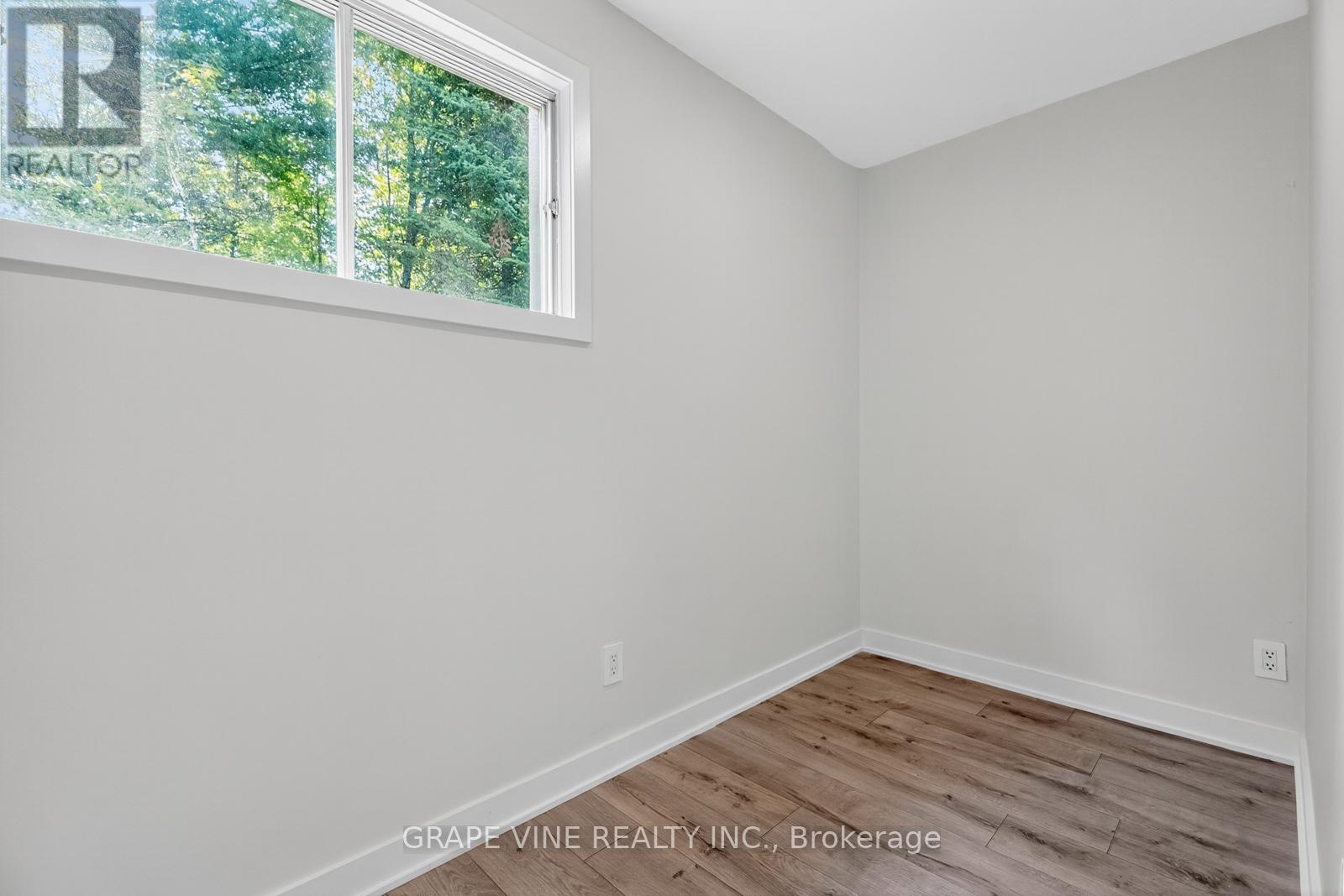 135 MANION ROAD - 38