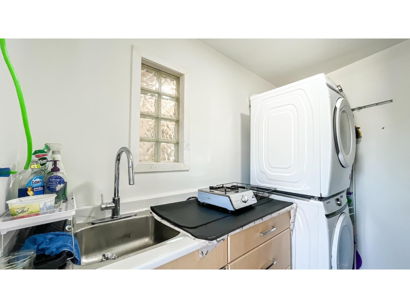 6 Bed, 4 Bath House for Sale in Surrey – 8775 144 STREET, Surrey - Image 3