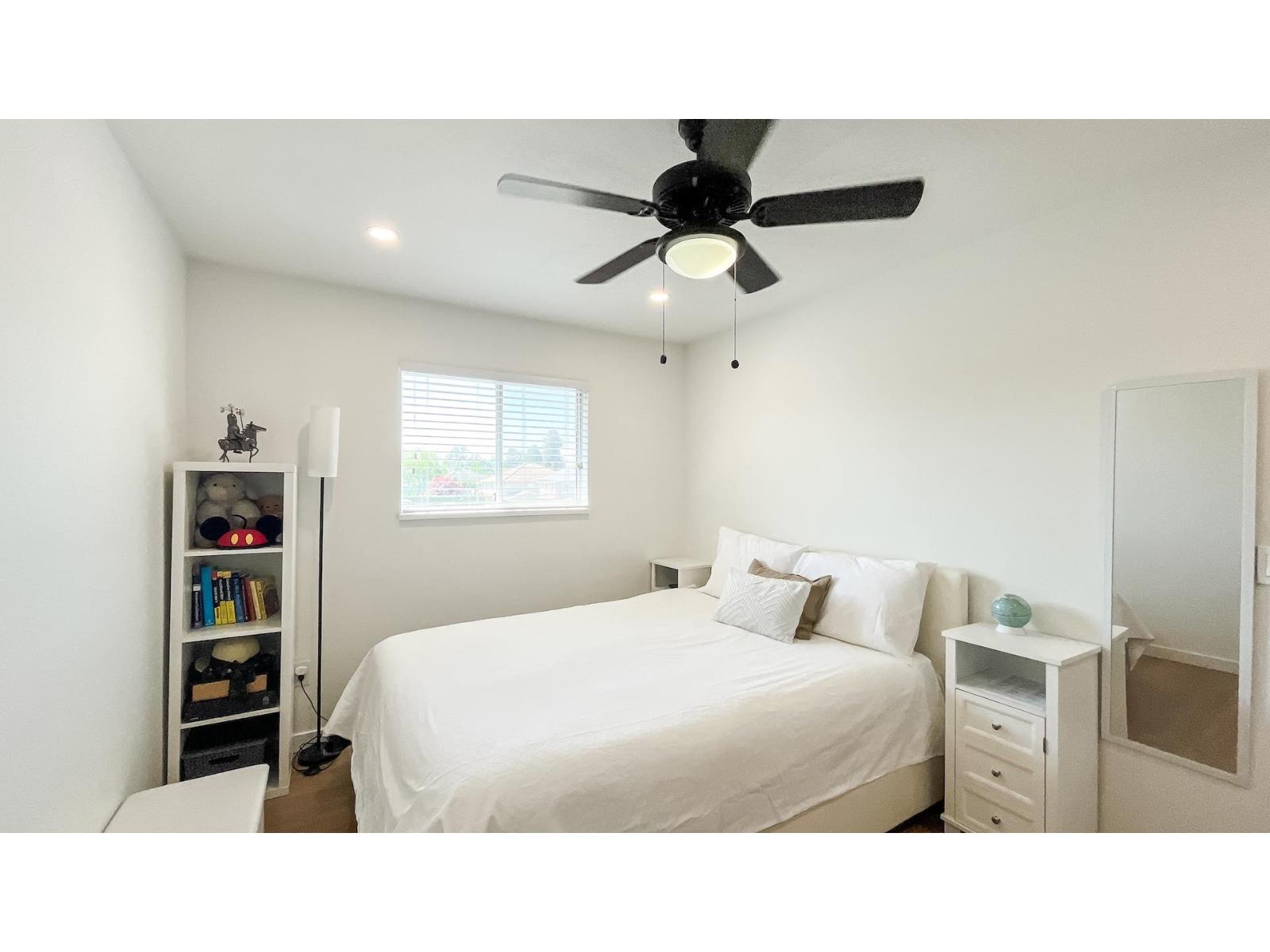 6 Bed, 4 Bath House for Sale in Surrey – 8775 144 STREET, Surrey - Image 2