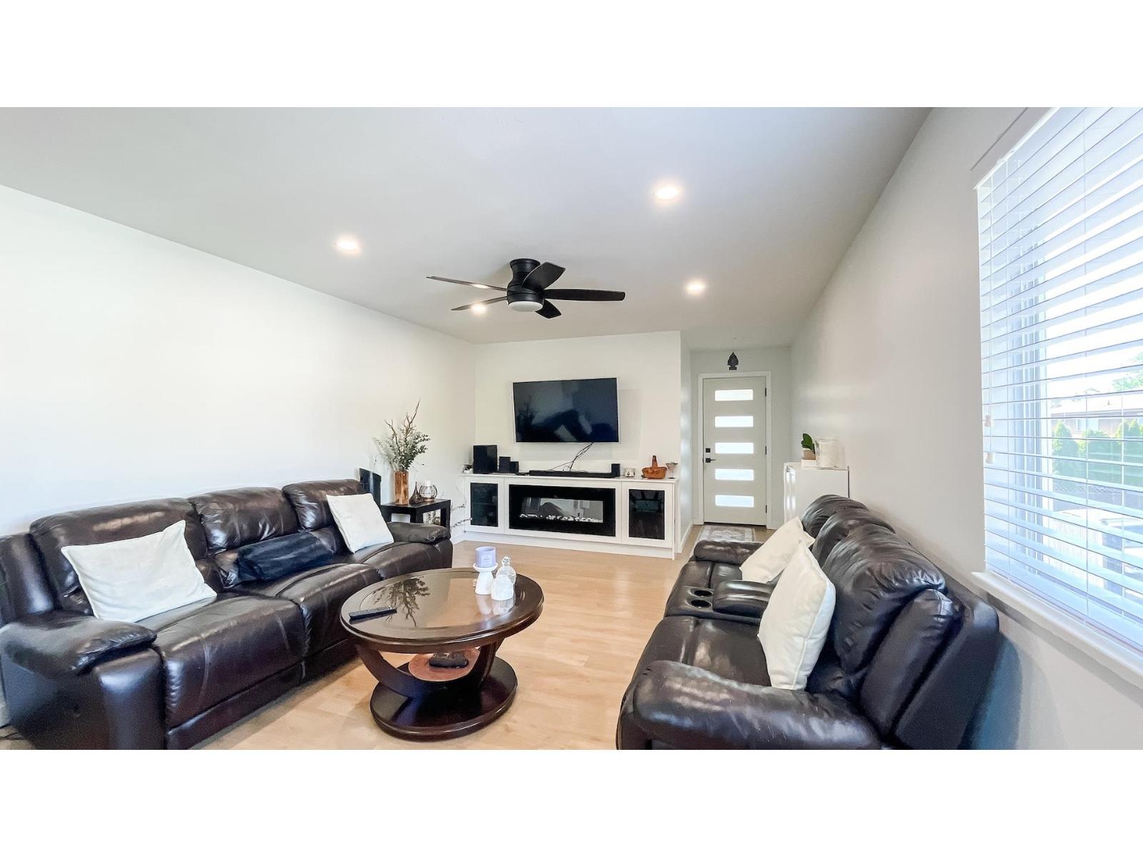 6 Bed, 4 Bath House for Sale in Surrey – 8775 144 STREET, Surrey - Image 11