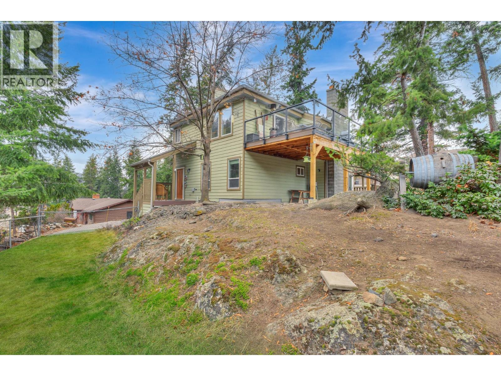  442 Clifton Road North, Kelowna