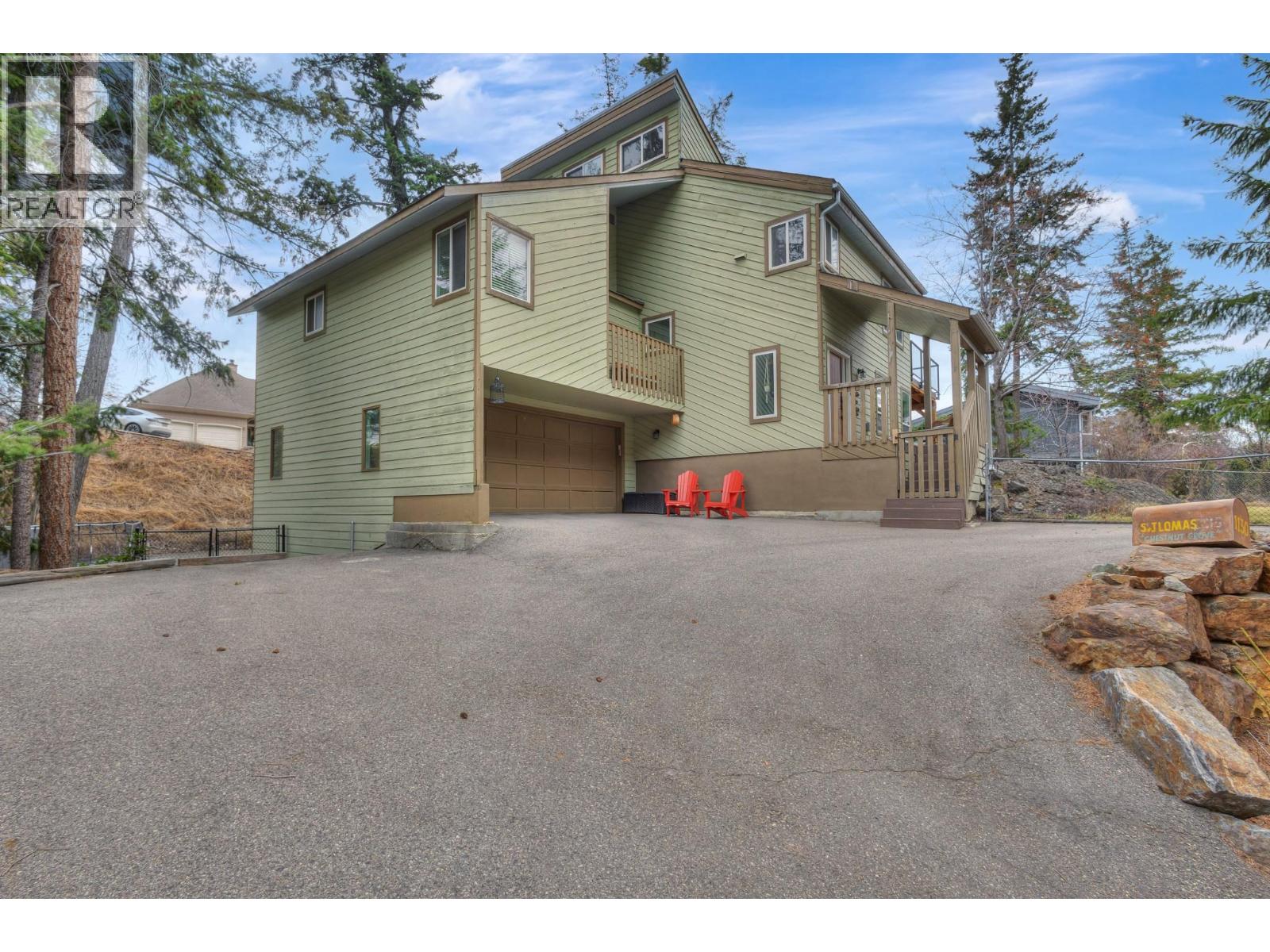  442 Clifton Road North, Kelowna