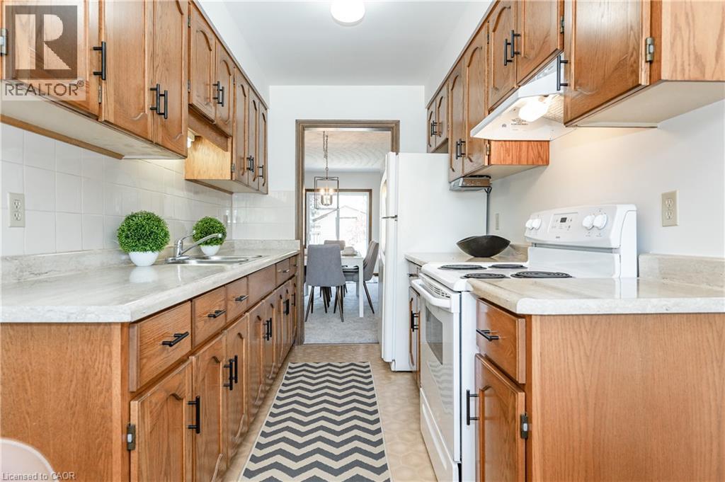 54 KOCH Drive, Guelph, Ontario, N1G4G7 — Photo 6