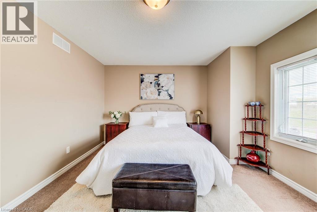 330 DEARBORN Boulevard Unit# 7, Waterloo, Ontario, N2J4Y9 — Photo 37