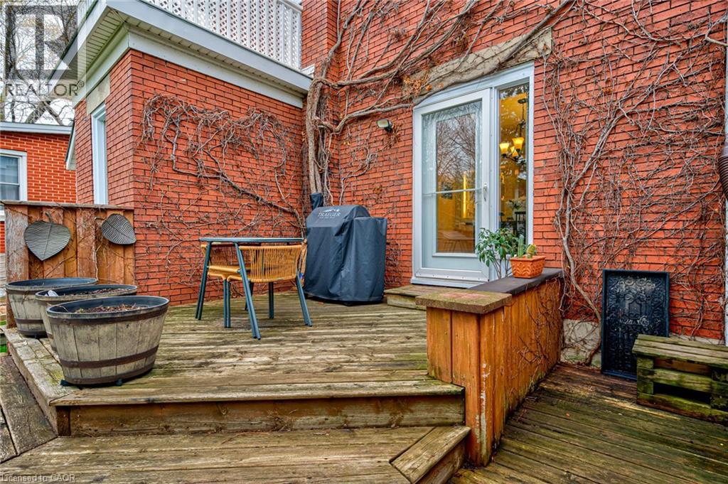 16 BORDEN Avenue N, Kitchener, Ontario, N2H3J1 — Photo 44