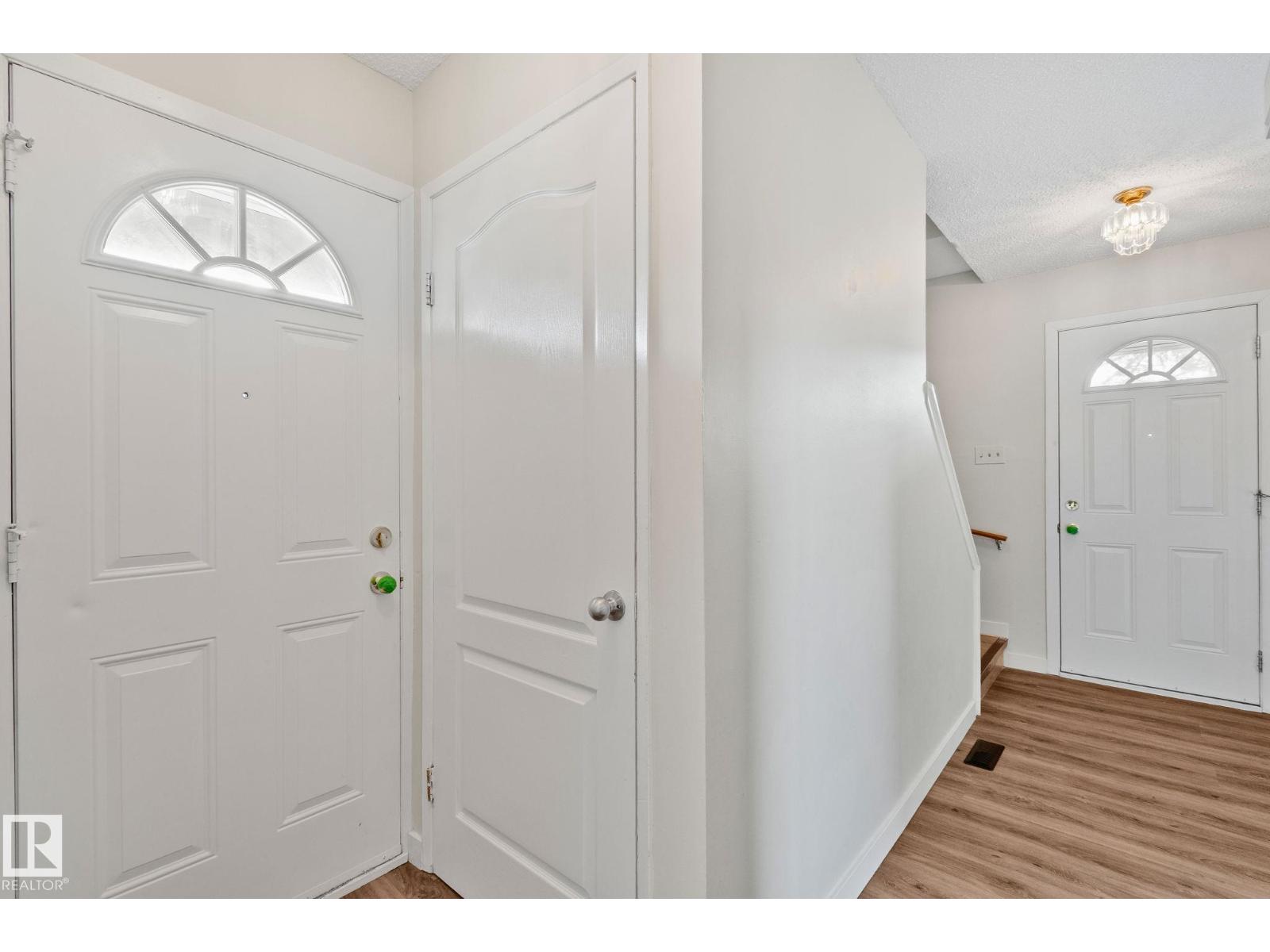 94 BELMEAD GARDENS GD NW, Edmonton