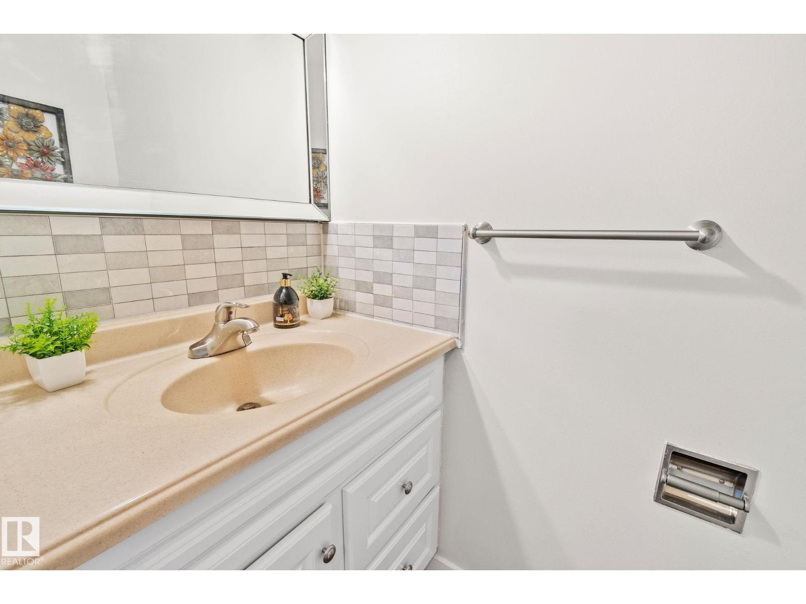 94 BELMEAD GARDENS GD NW, Edmonton