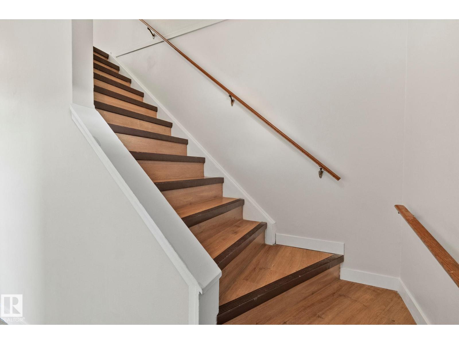 94 BELMEAD GARDENS GD NW, Edmonton
