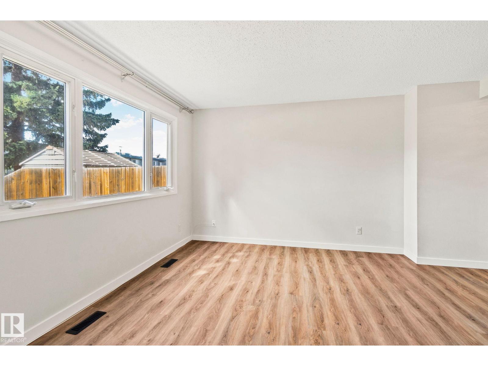 94 BELMEAD GARDENS GD NW, Edmonton