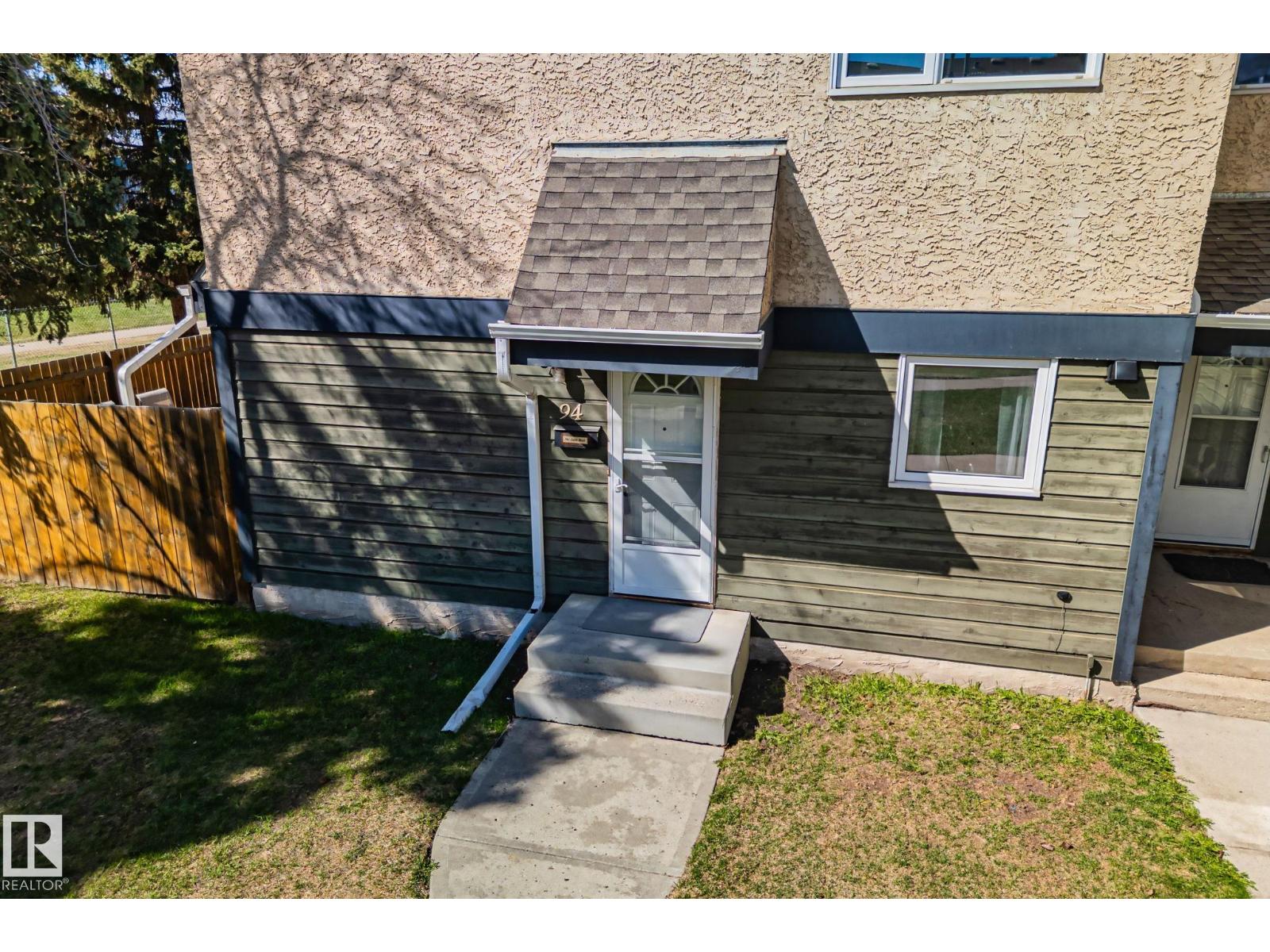 94 BELMEAD GARDENS GD NW, Edmonton