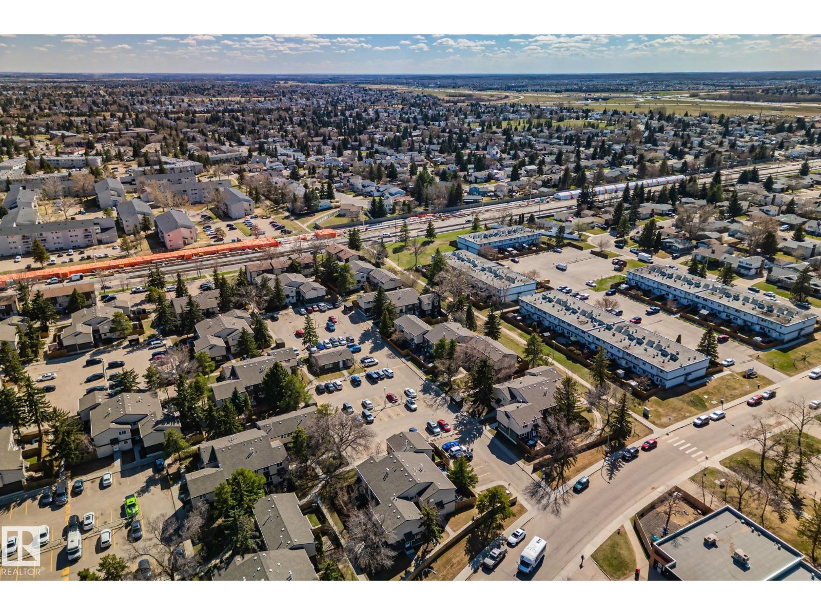 94 BELMEAD GARDENS GD NW, Edmonton
