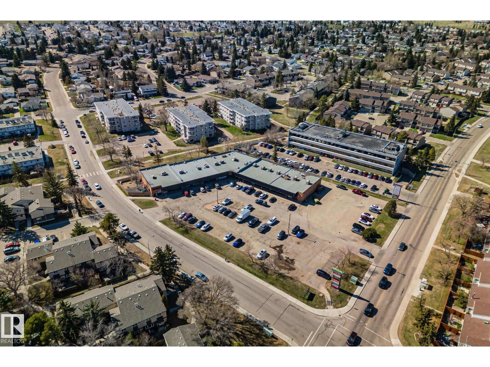 94 BELMEAD GARDENS GD NW, Edmonton