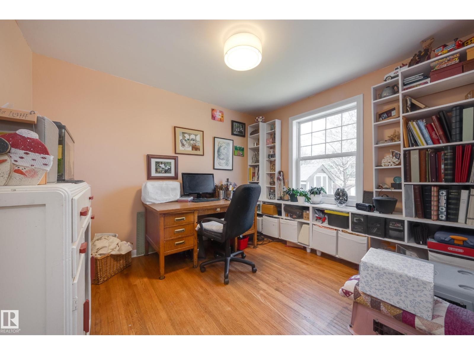 11516 72 AV NW - 15