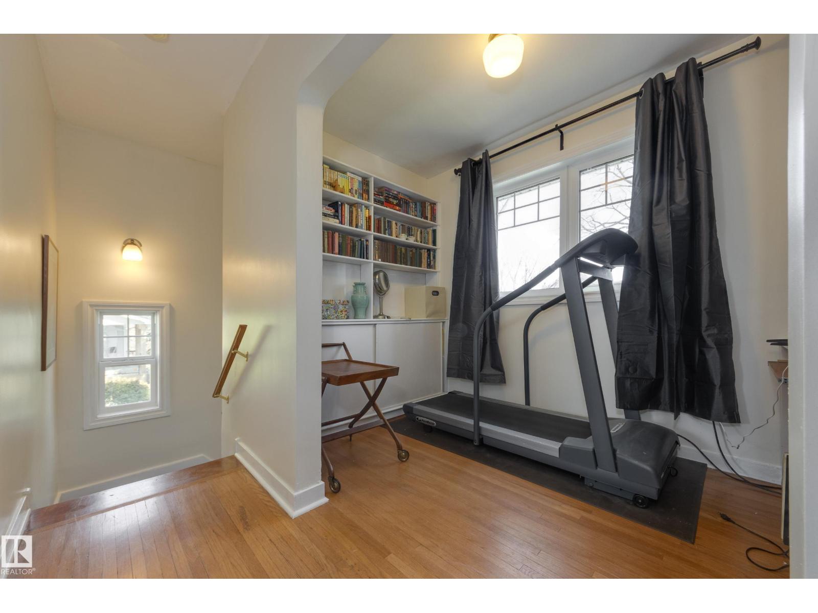 11516 72 AV NW - 19