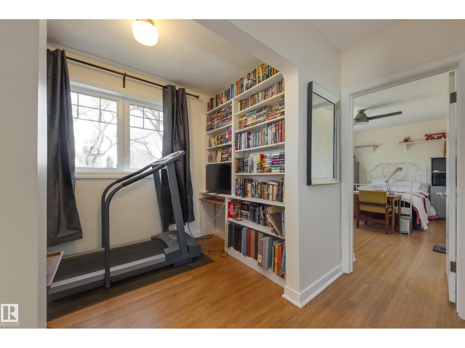 11516 72 AV NW - 20