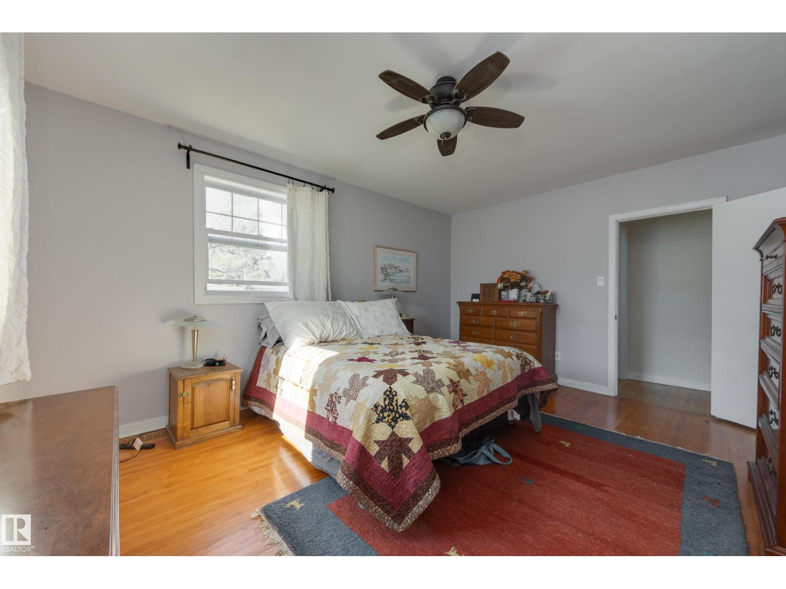 11516 72 AV NW - 26