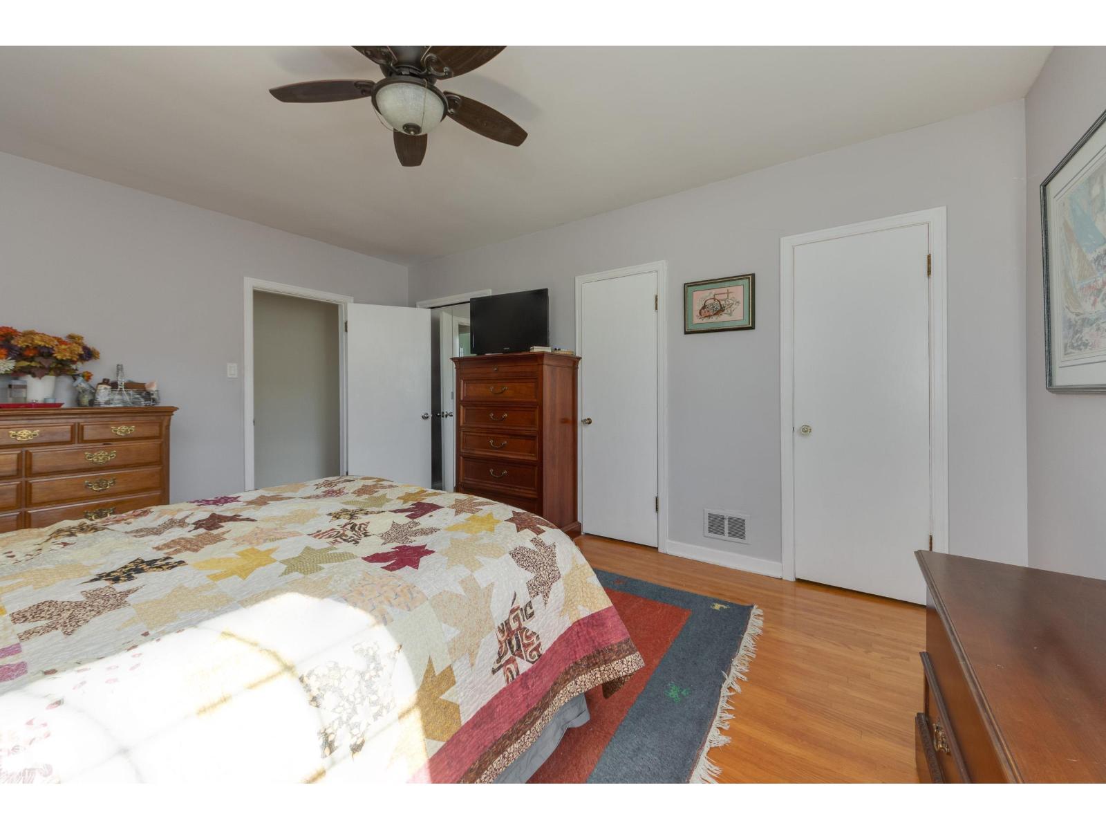 11516 72 AV NW - 27