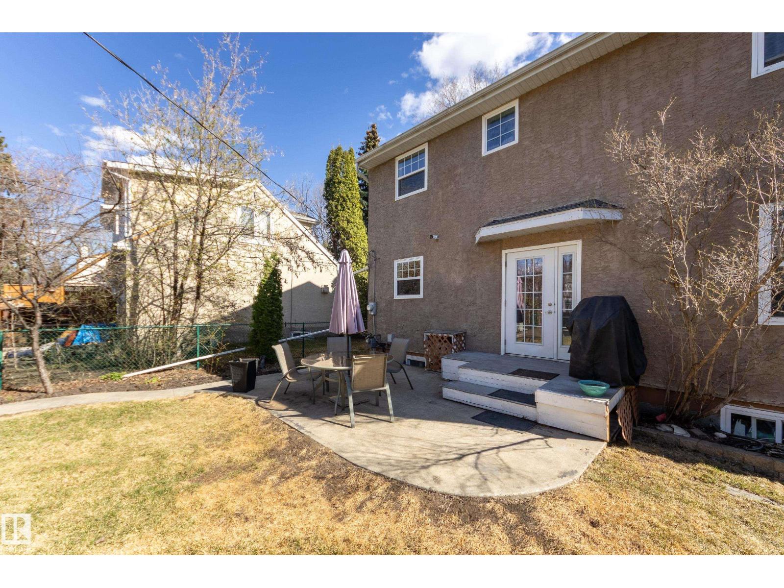 11516 72 AV NW - 37
