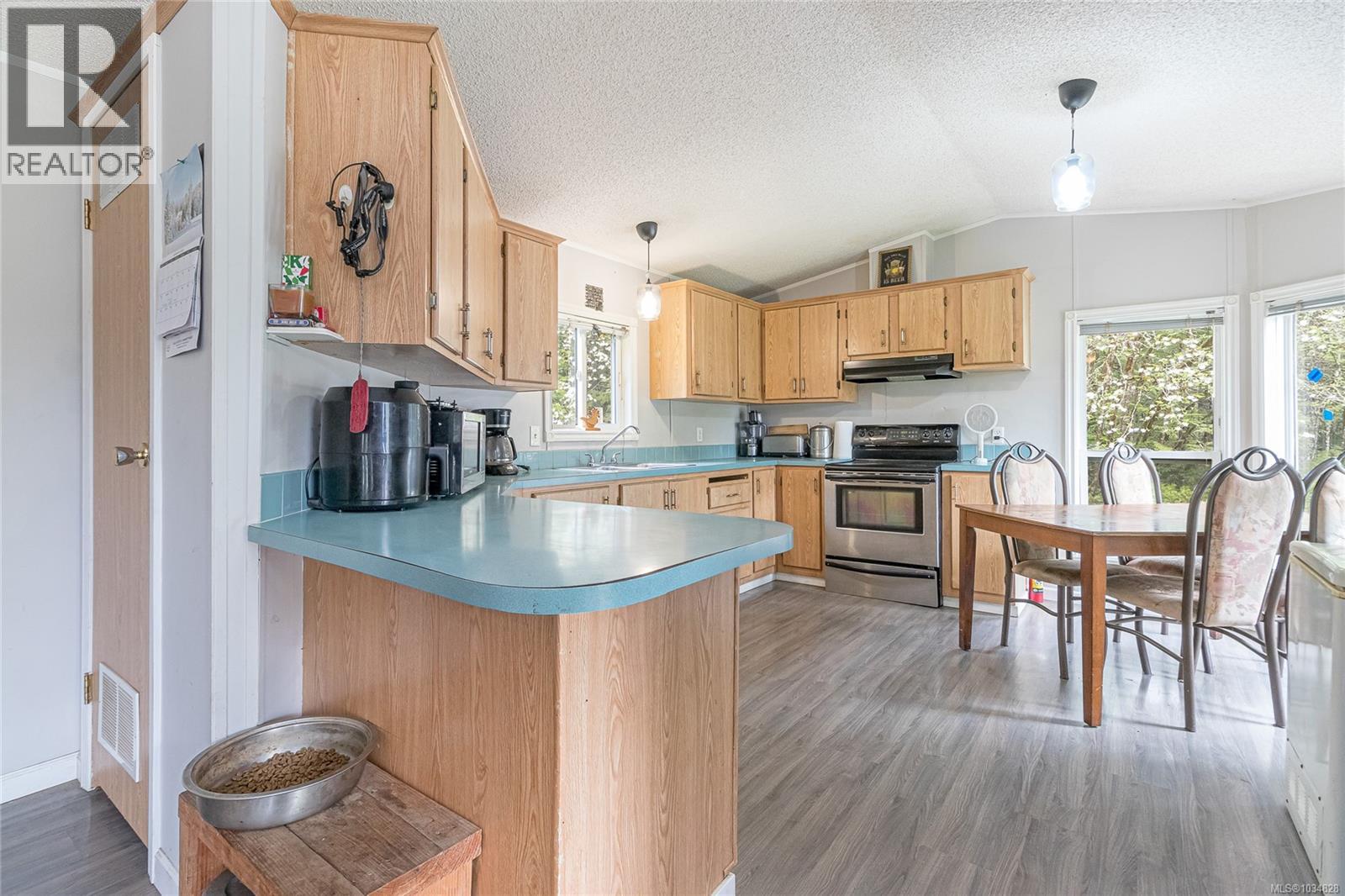 5150 & 5160 Lee Rd - 44