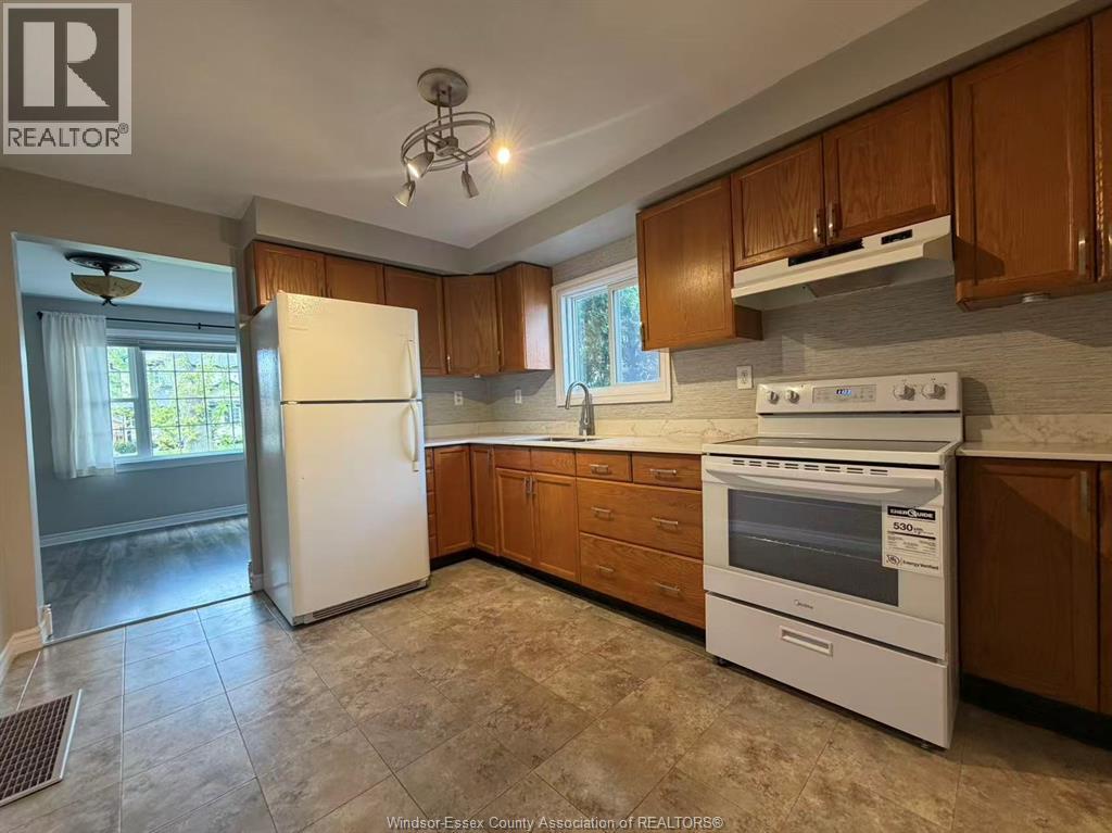 2374 Meighen ROAD, Windsor, Ontario, N8W4B9 — Photo 10