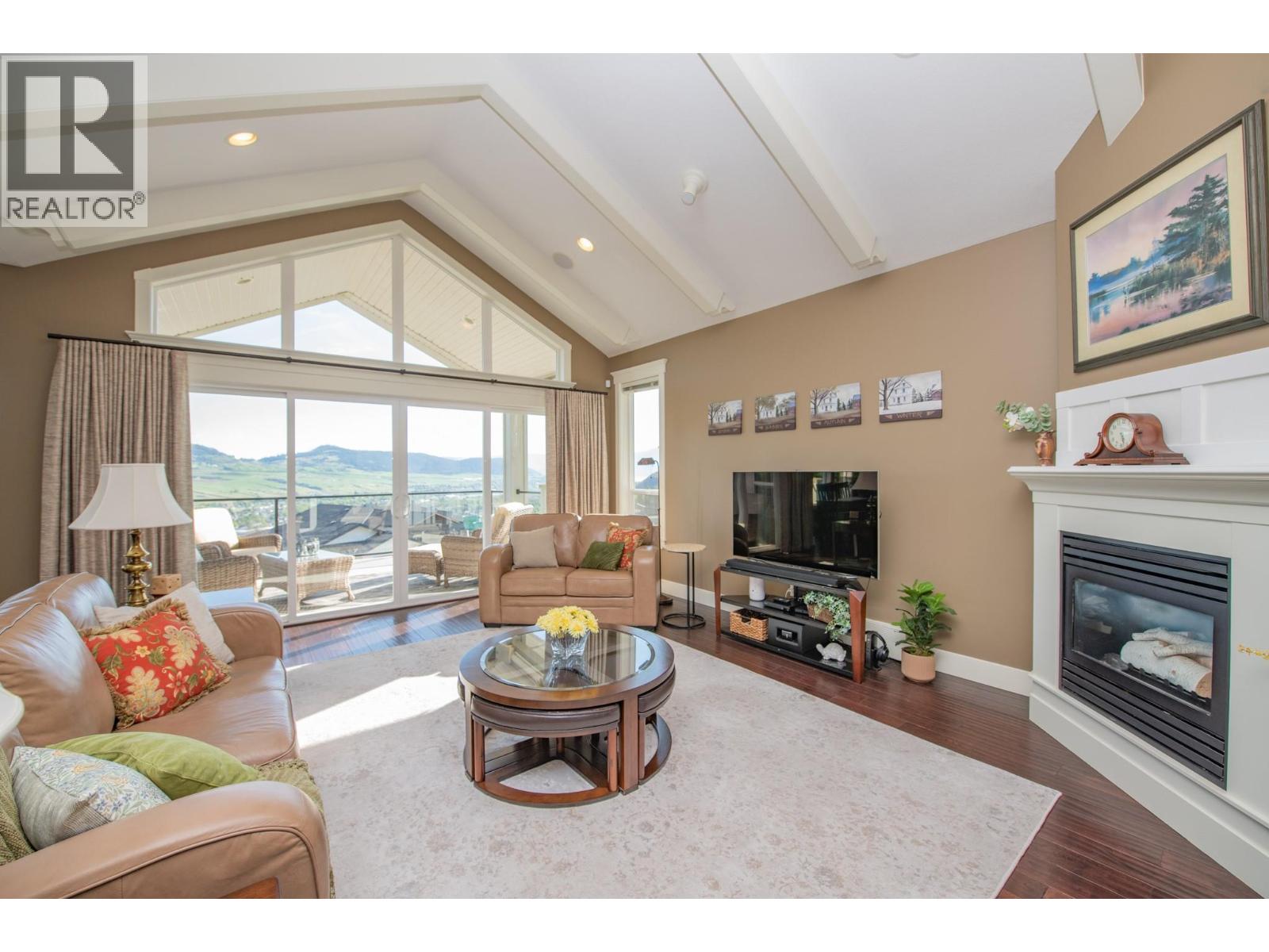 4300 Camelback Way, Vernon