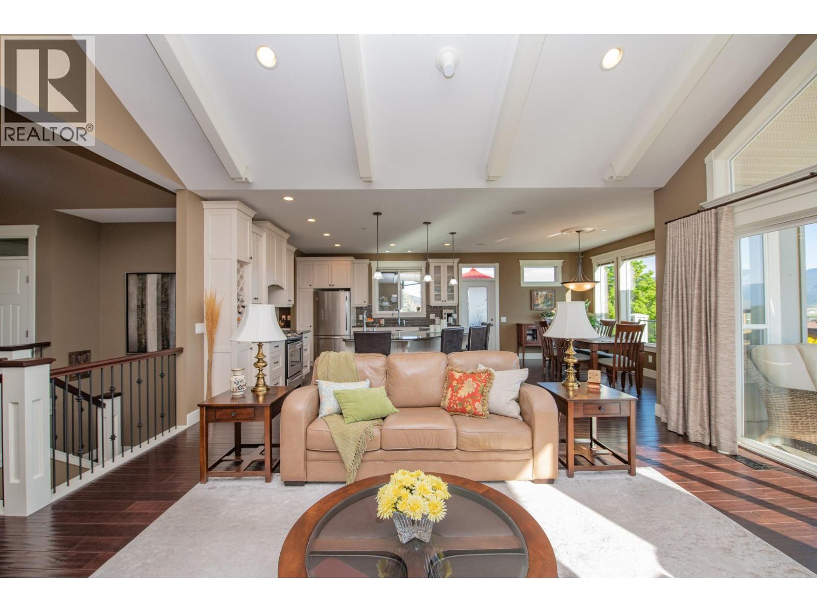 4300 Camelback Way, Vernon