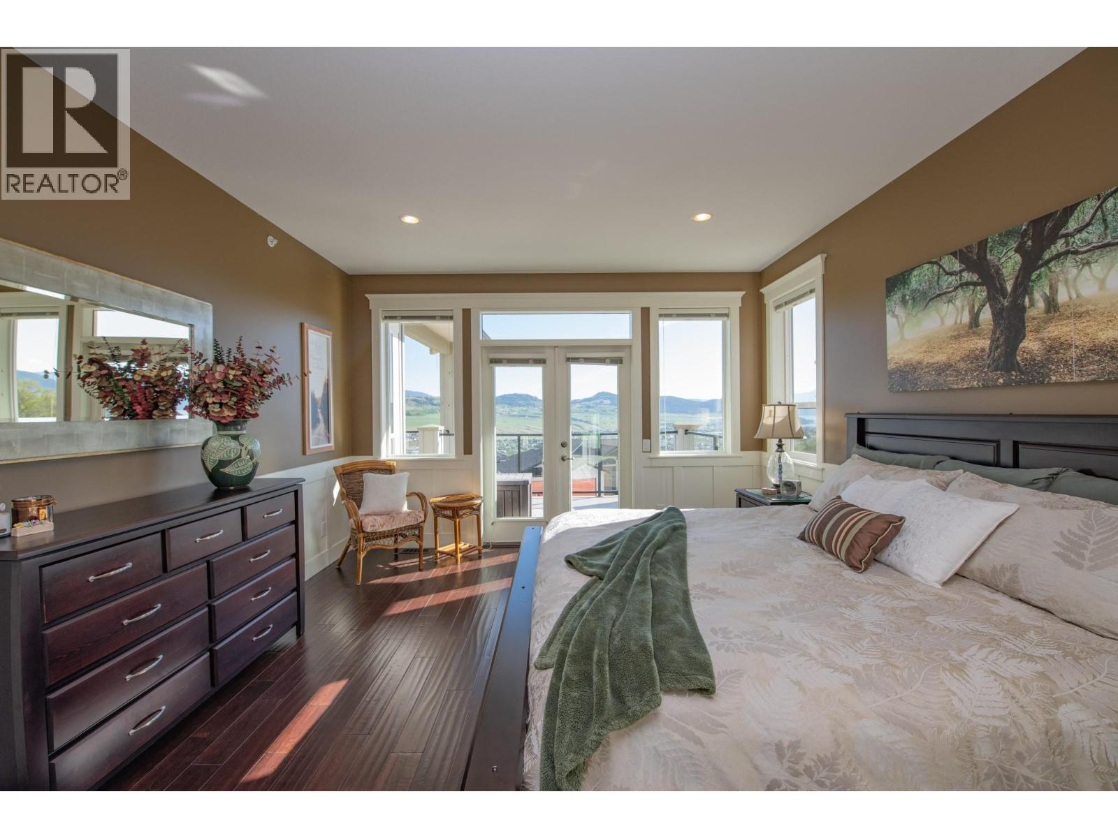 4300 Camelback Way, Vernon