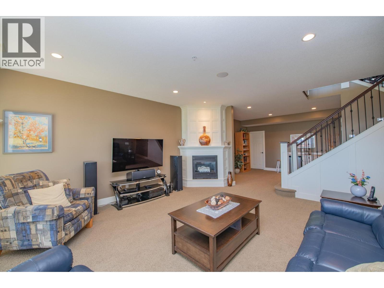 4300 Camelback Way, Vernon