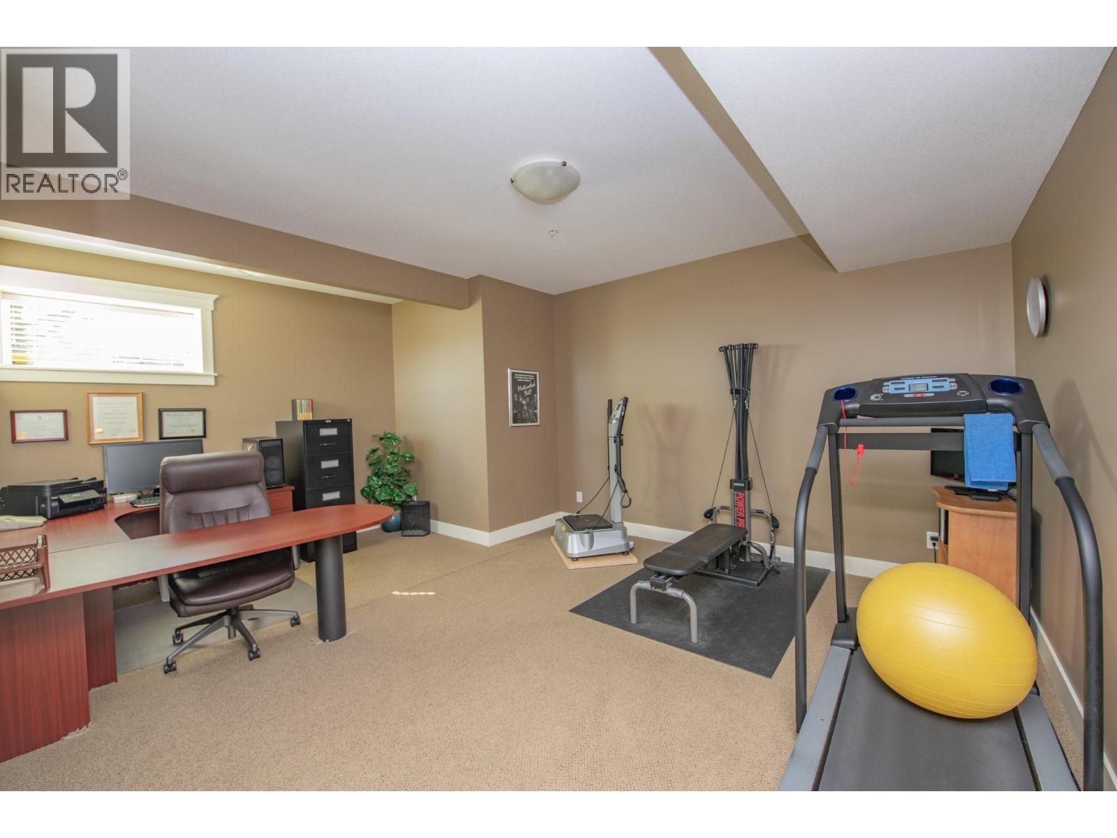4300 Camelback Way, Vernon