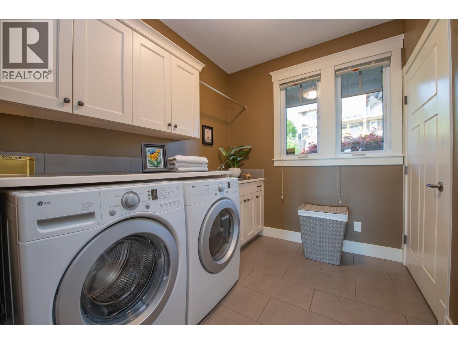 4300 Camelback Way, Vernon