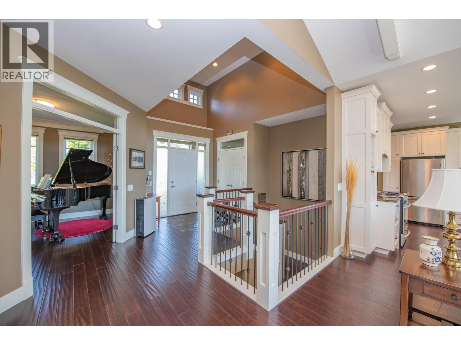 4300 Camelback Way, Vernon