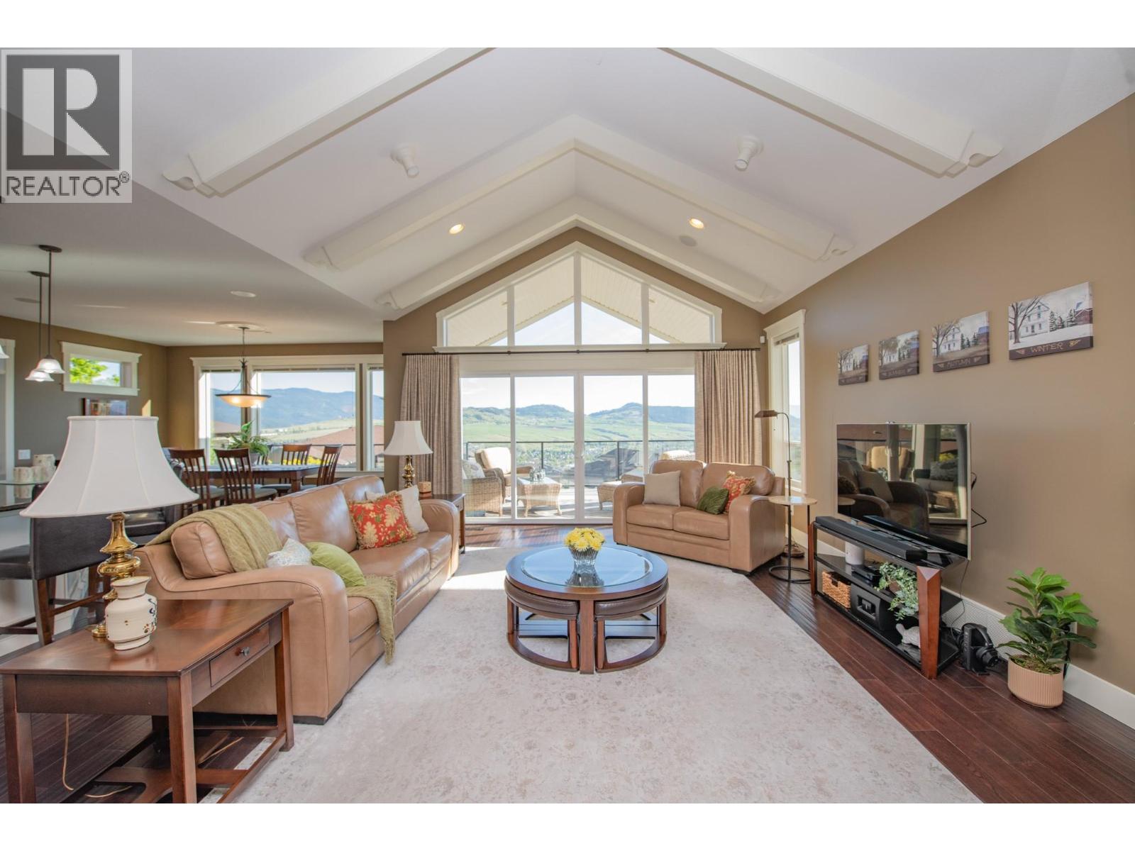 4300 Camelback Way, Vernon