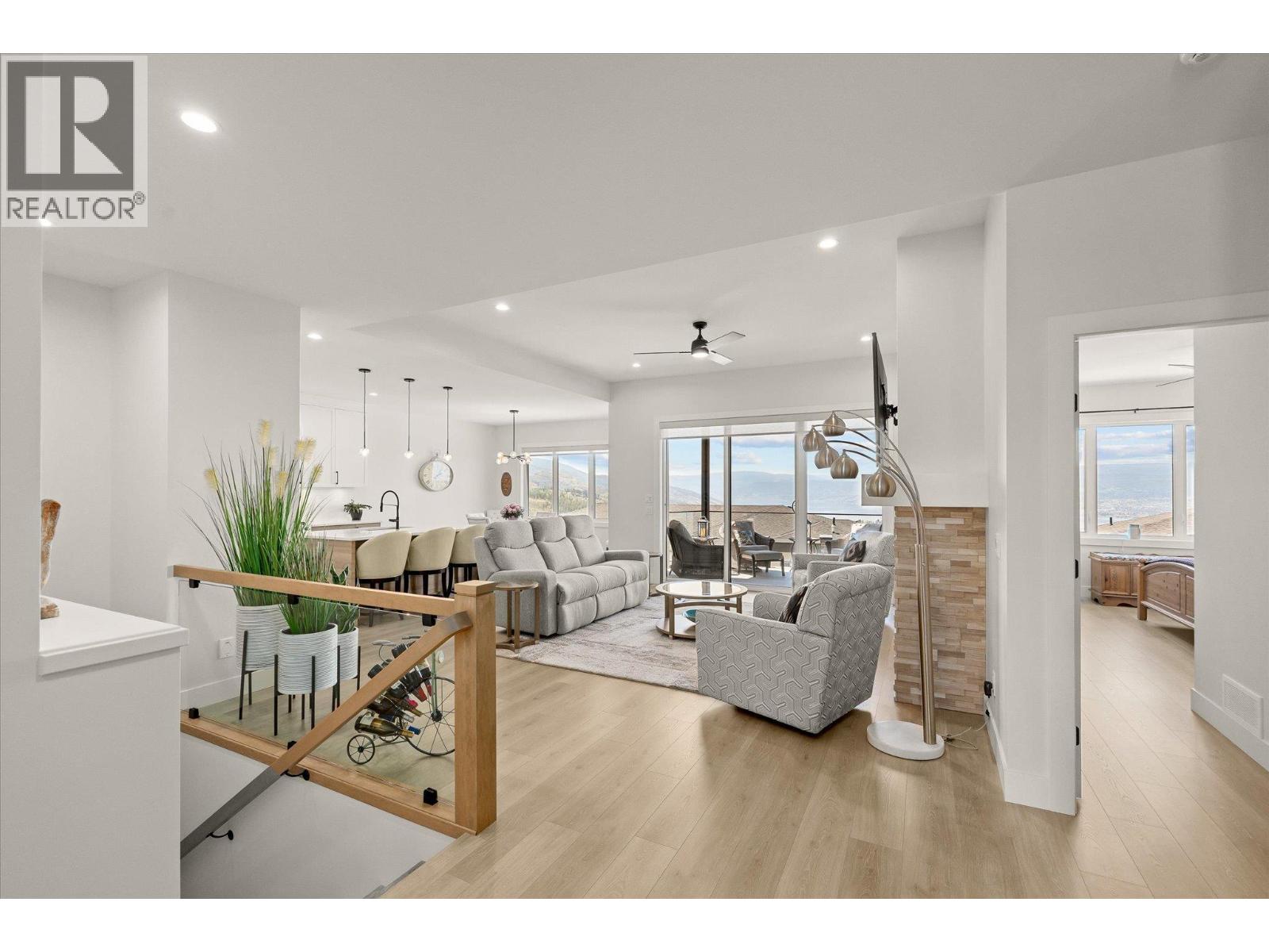 #13 796 Kuipers Crescent - 17