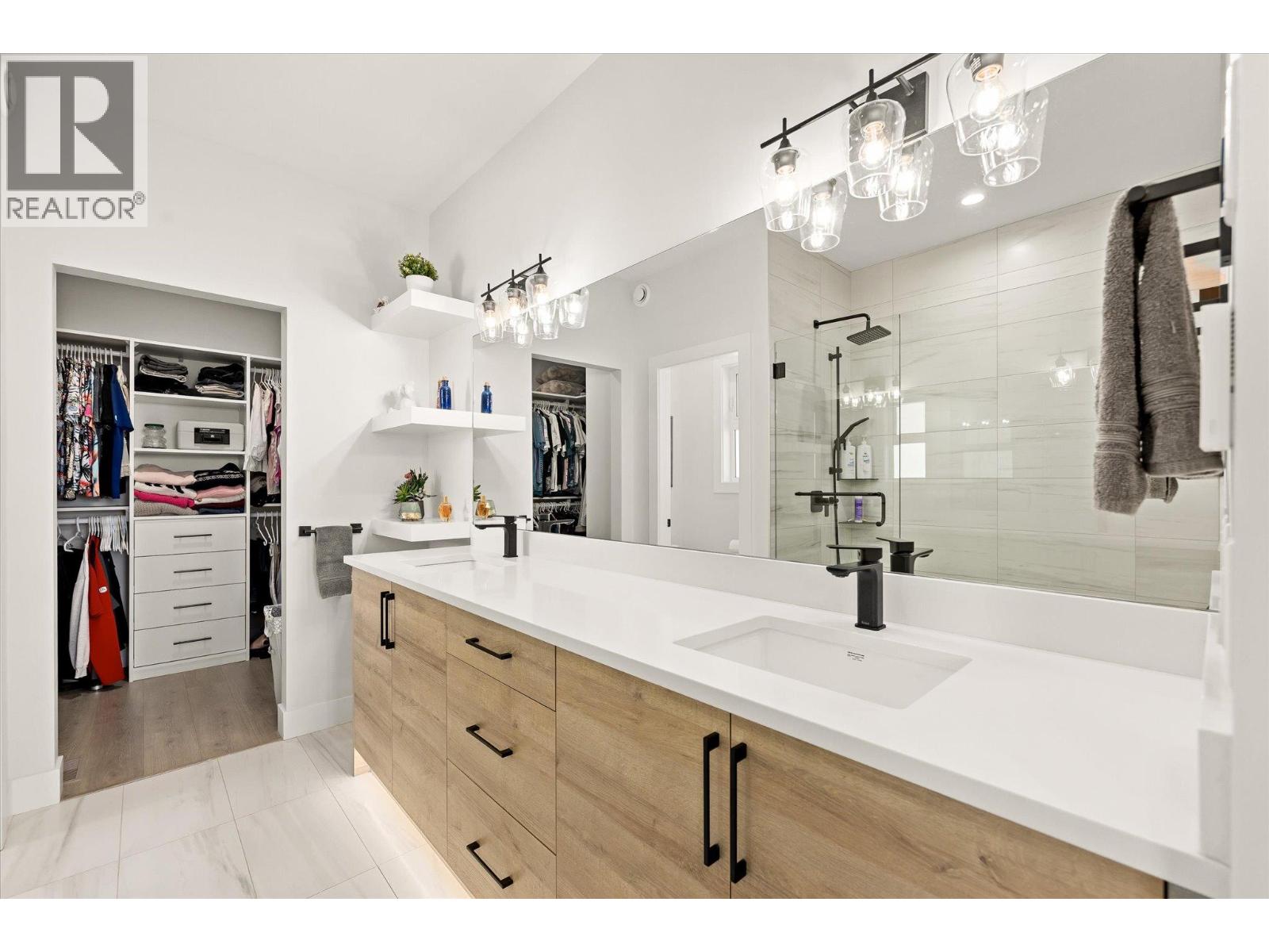 #13 796 Kuipers Crescent - 41