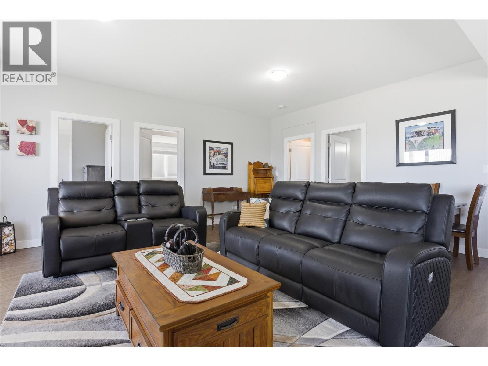 2244 Crosshill Drive - 13