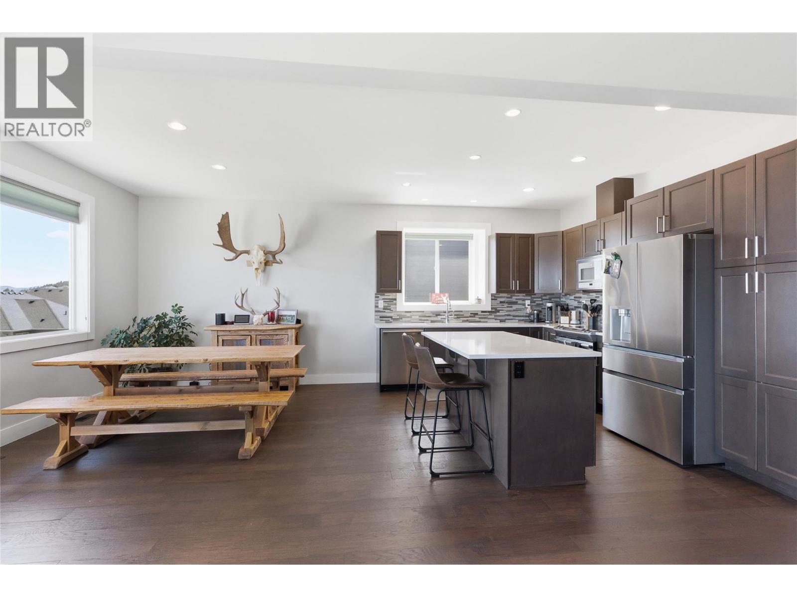 2244 Crosshill Drive - 22