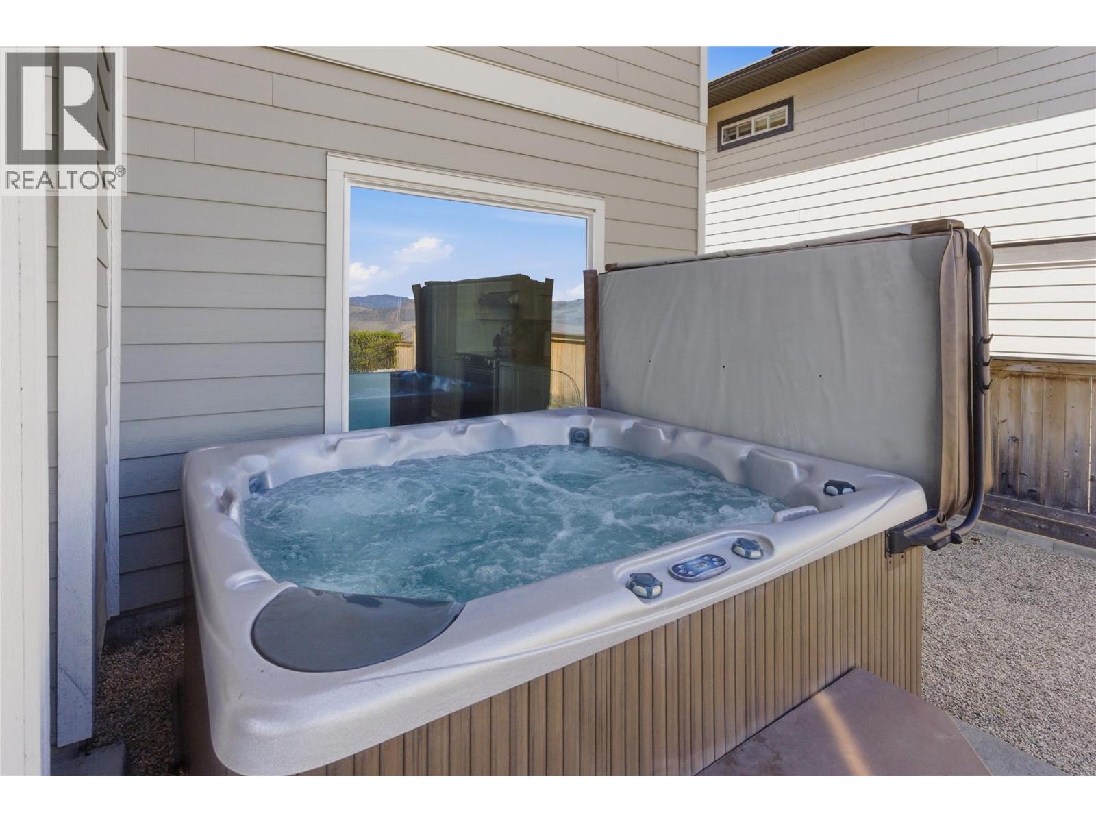 2244 Crosshill Drive - 39