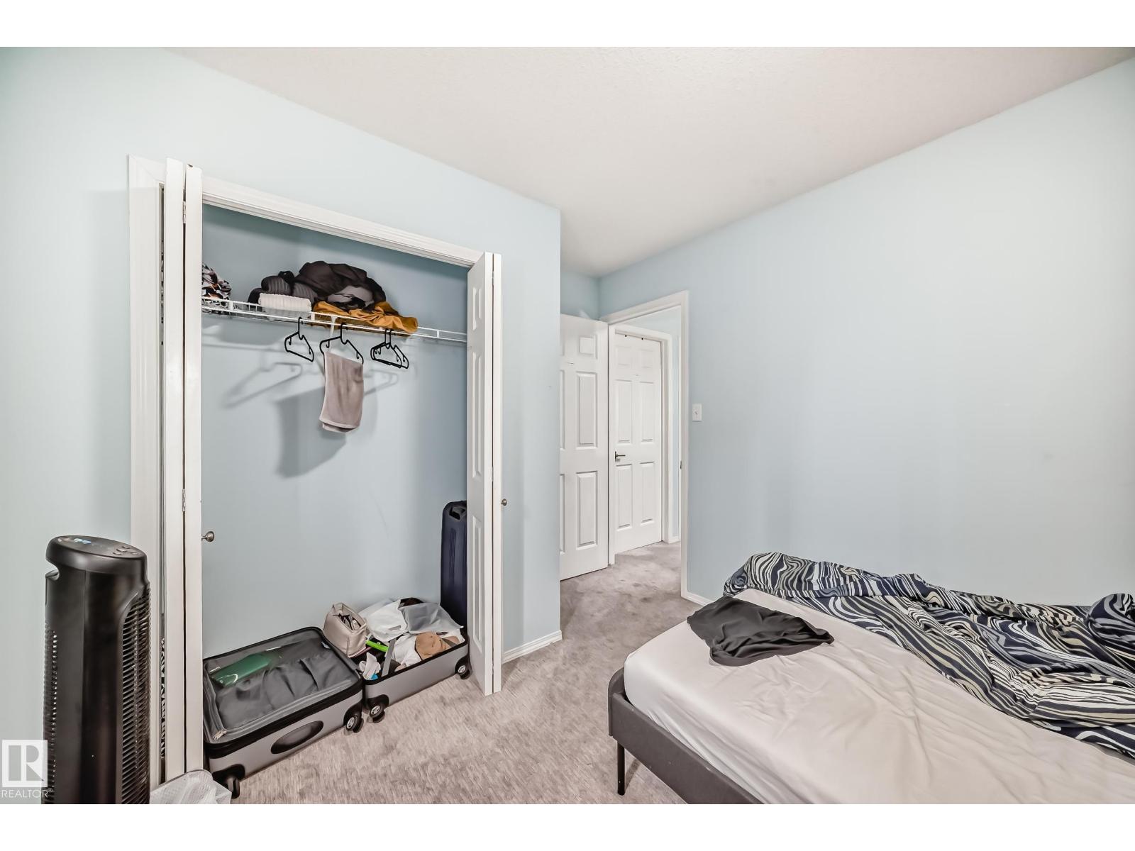 10711A 95 ST NW, Edmonton