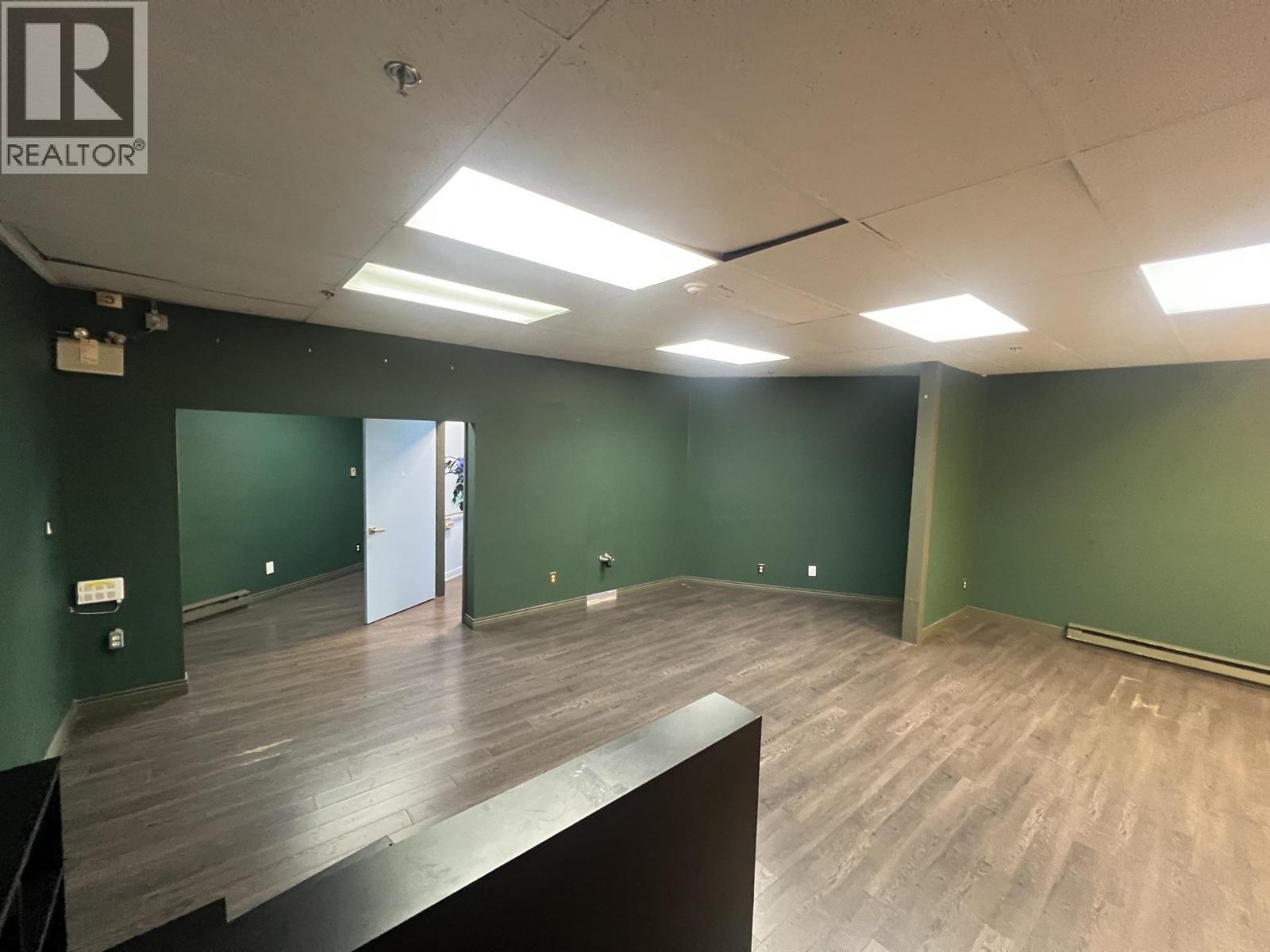 Retail for Rent in Vancouver – 1948 KINGSWAY, Vancouver - Image 2