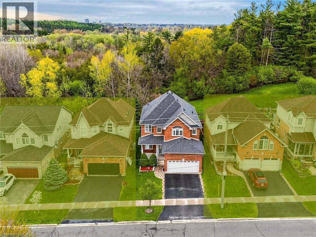 70 DOON MILLS Drive, Kitchener, Ontario, N2P2S3 — Photo 2