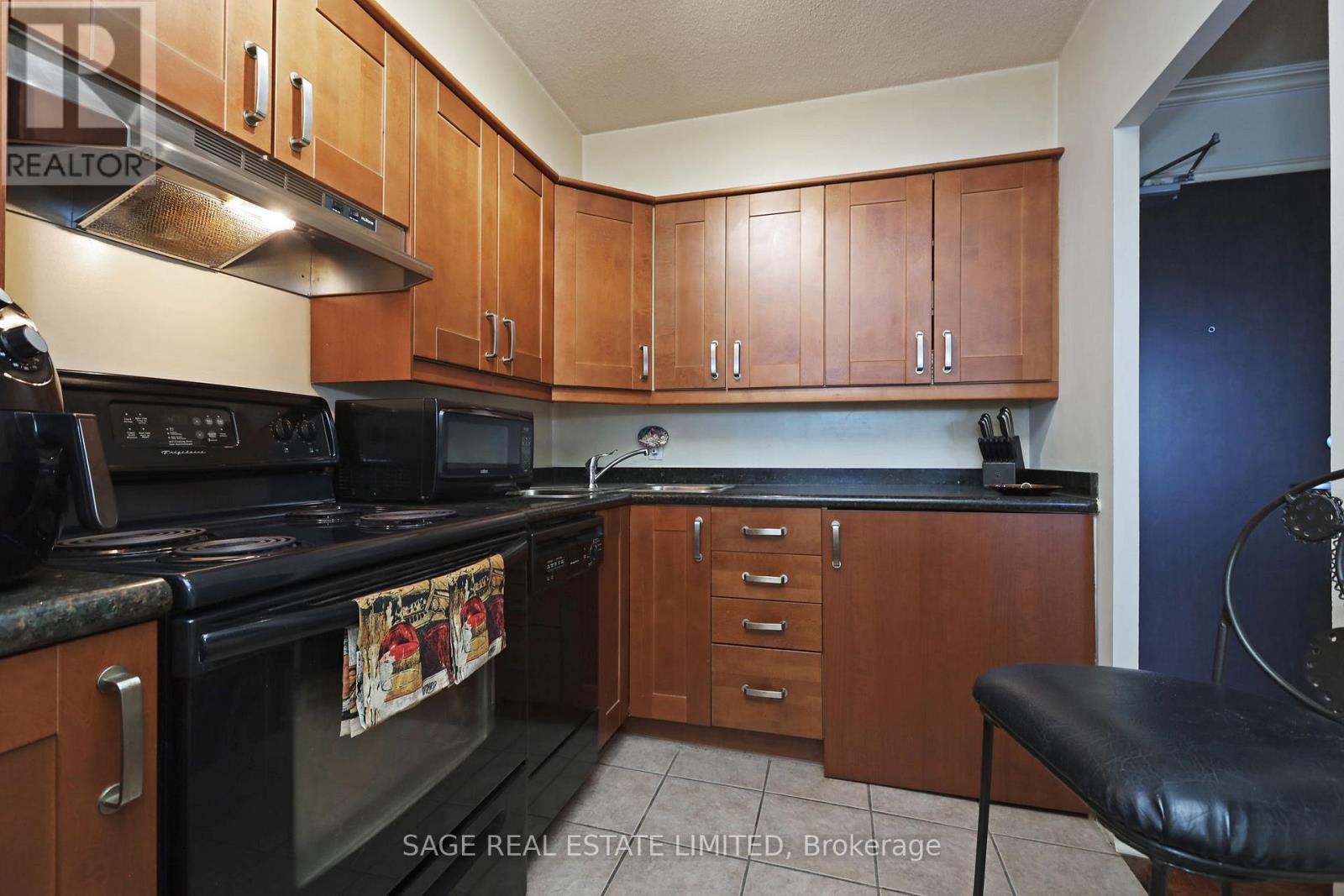 #804 5949 YONGE STREET - 15