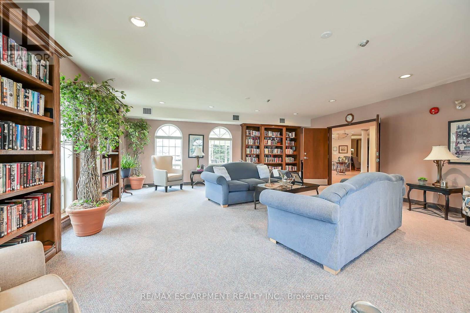59 RIVEROAKS DRIVE - 35