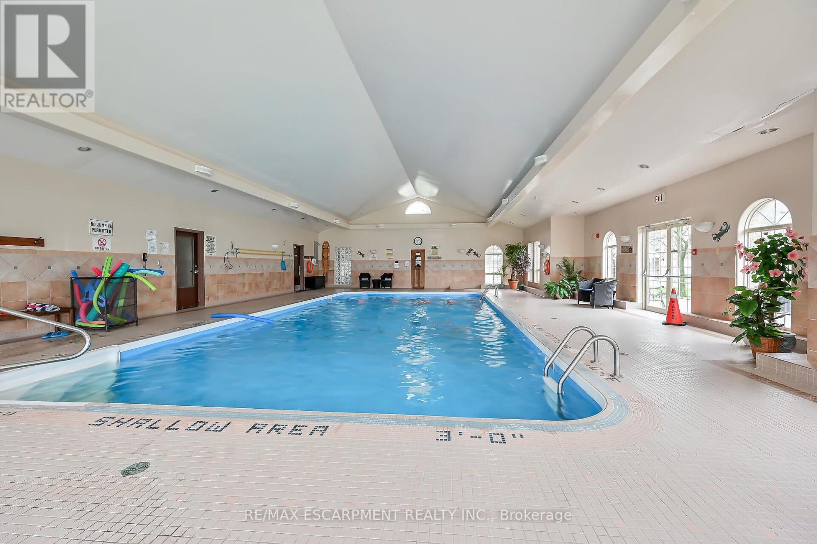 59 RIVEROAKS DRIVE - 38