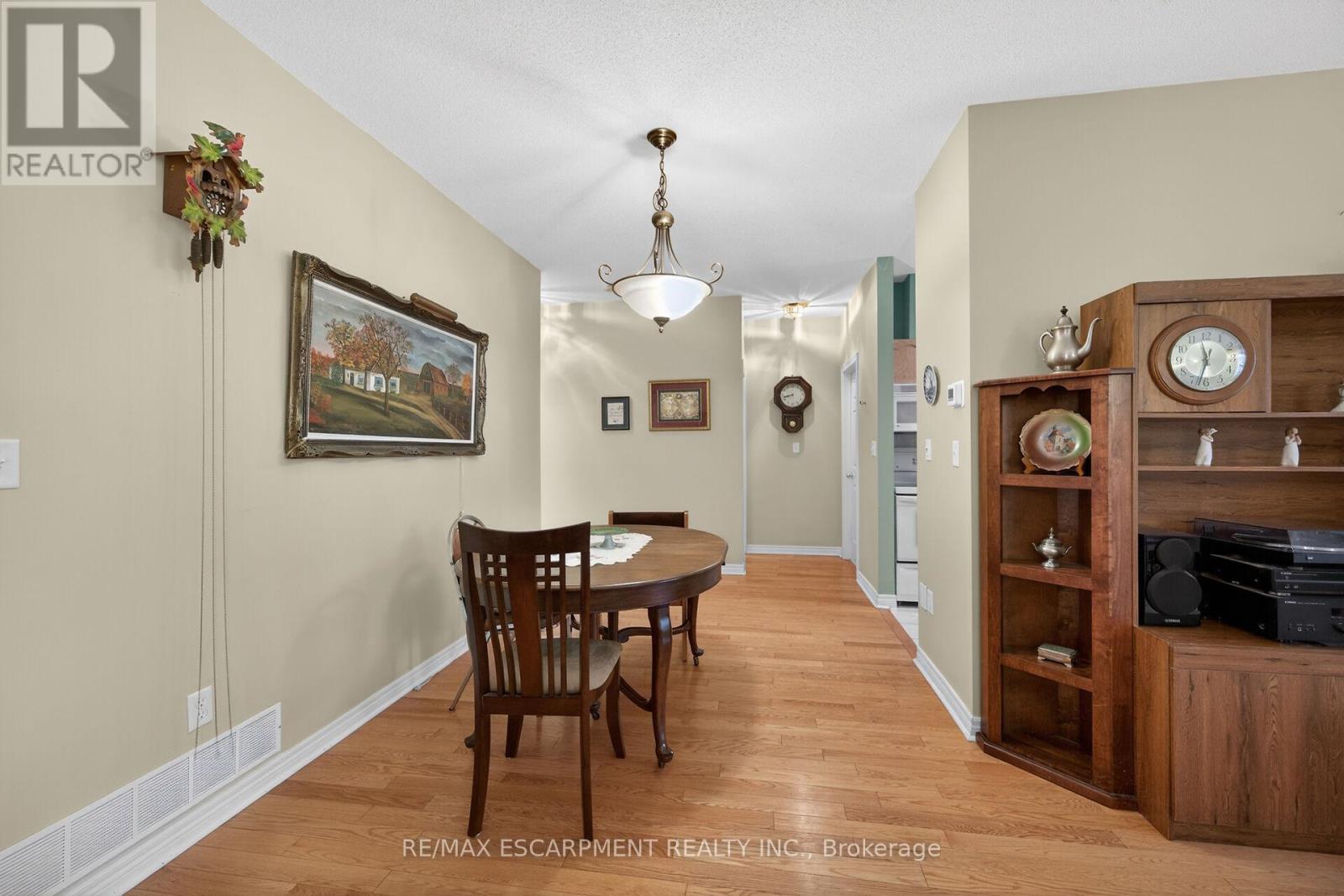 59 RIVEROAKS DRIVE - 7
