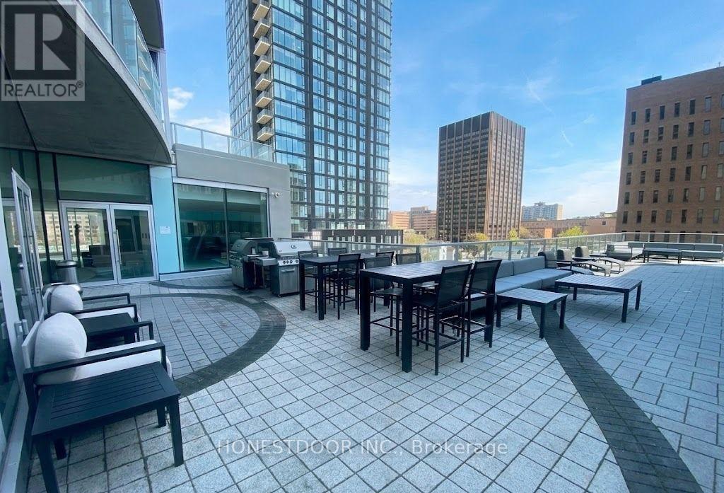 #1704 805 CARLING AVENUE - 16